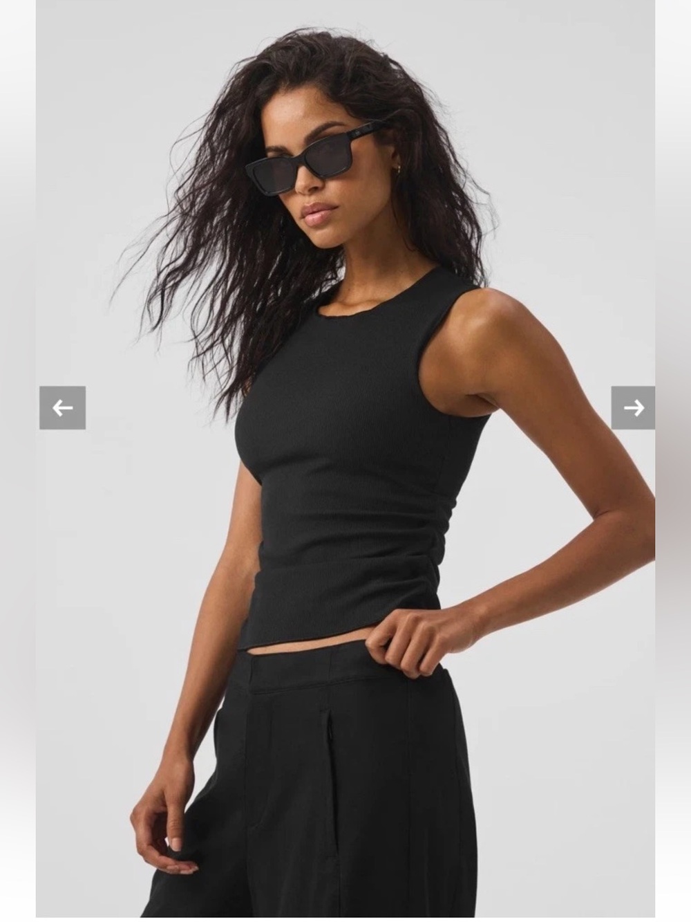 ALO Ribbed En Pointe Crew Neck
Sleeveless Ruched Tank(S)